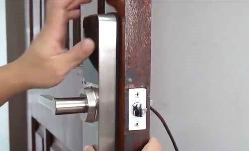 THAY KHÓA CỬA THÔNG MINH