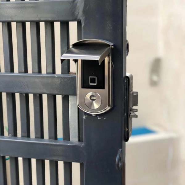 khóa cửa điện tử cho cổng