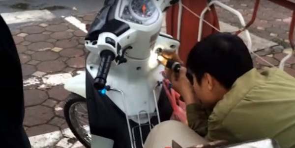 sửa khóa xe lưu động giúp bạn xử lý triệt để vấn đề mất khóa