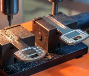 kĩ thuật kẹp chìa và cân chỉnh mũi dò