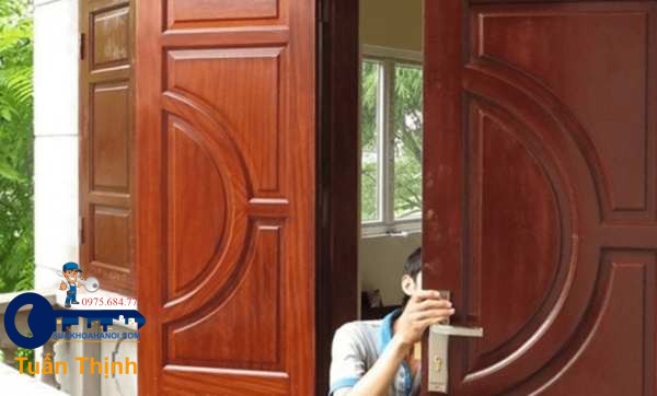 cánh của gỗ bị xệ mép