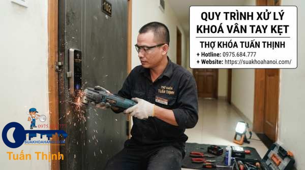 hực hiện kỹ thuật phá cắt khóa điện tử